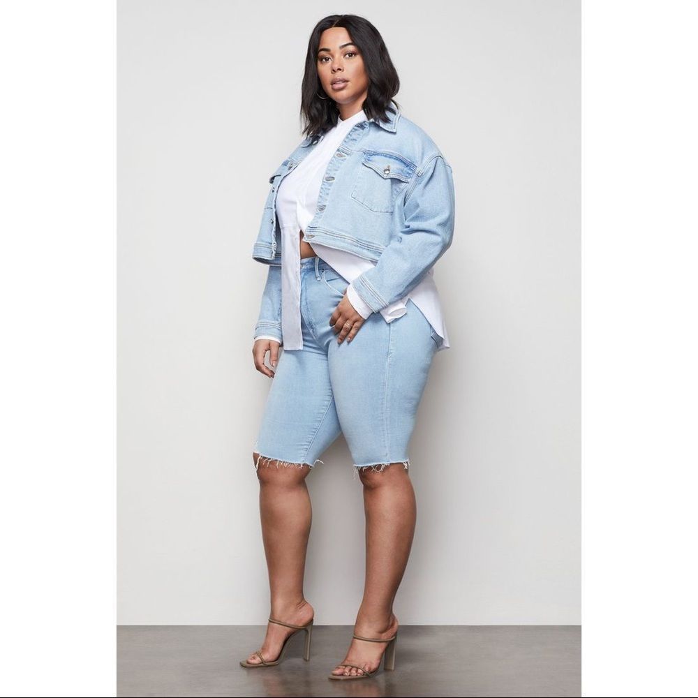 Good American Good Bermuda Notched Waist Distressed Shorts in Light Blue 20